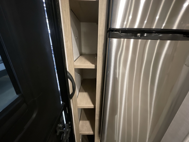 2023 Ember Touring 20FB — photo 2 of 8