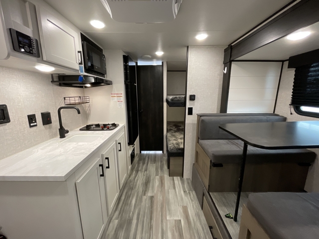 2024 Jayco Jay Flight SLX 184BS — photo 3 of 8