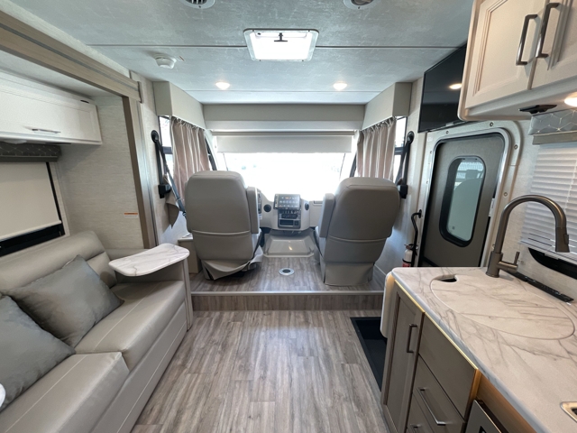 2026 Thor Freedom Traveler A24 — photo 6 of 8