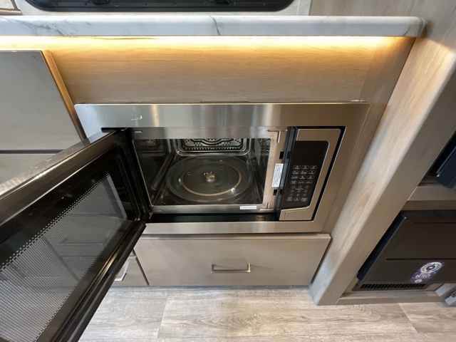 2026 Thor Freedom Traveler A24 — photo 3 of 8