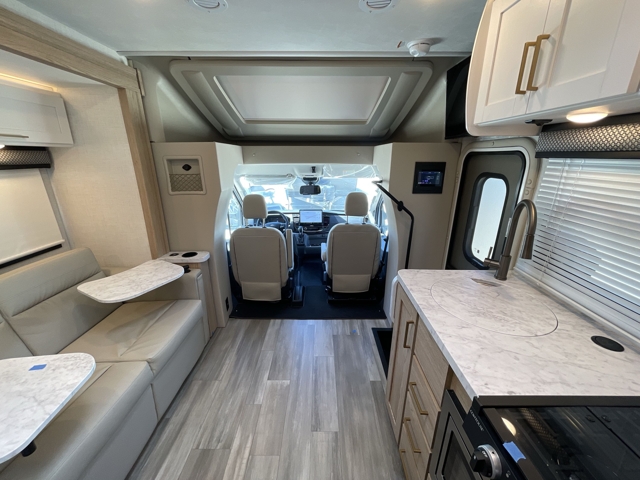 2027 Thor Freedom Elite 24KE — photo 4 of 8