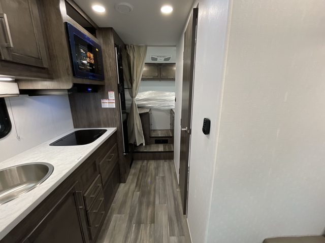 2026 Entegra Coach Odyssey SE 22TF — photo 3 of 8