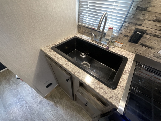 2024 Sunset Park RV Sun Lite 16BH — photo 7 of 8