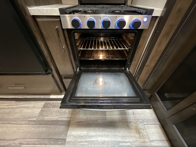 2021 Dutchmen Triton 3571 — photo 8 of 8