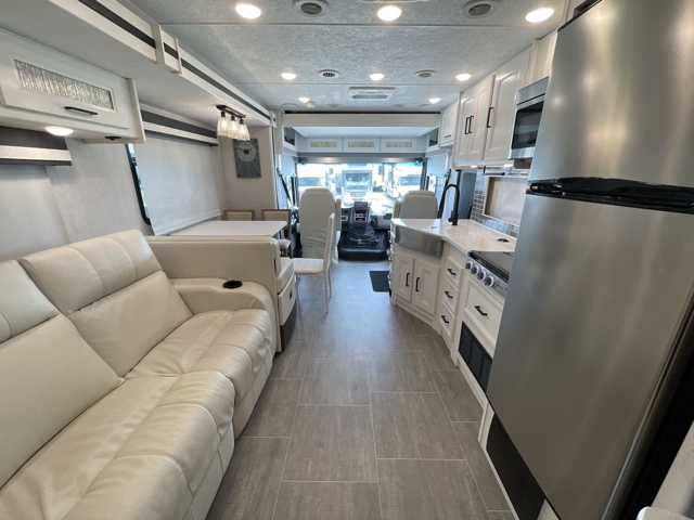 2023 Coachmen Encore 375RB — photo 4 of 8