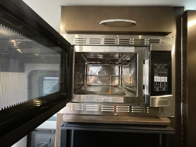 2021 Leisure Travel Unity U24TB — photo 5 of 8