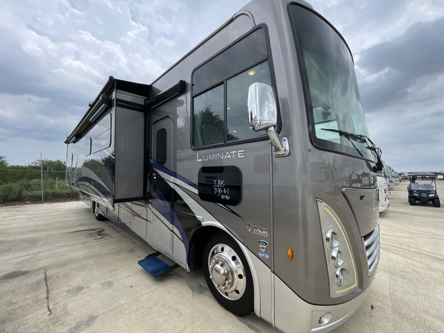 2023 Thor Luminate CC35 — photo 1 of 8