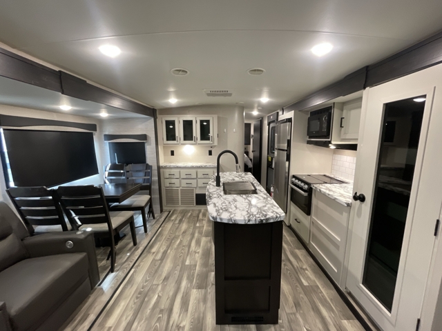 2022 Highland Ridge Open Range Light 275RLS — photo 6 of 8