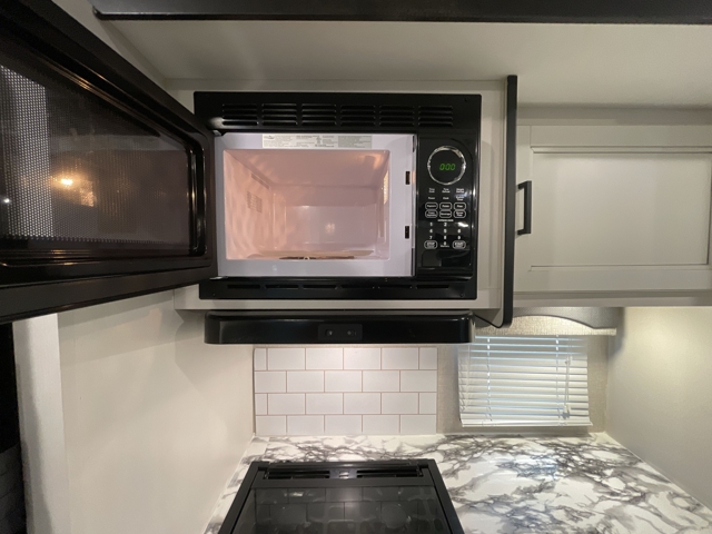 2022 Highland Ridge Open Range Light 275RLS — photo 4 of 8