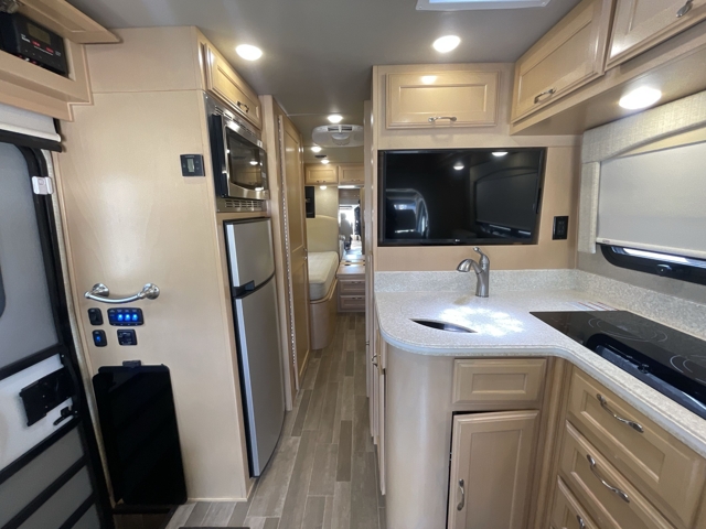 2020 Regency Ultra Brougham 25TB — photo 2 of 8