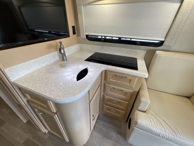 2020 Regency Ultra Brougham 25TB — photo 7 of 8