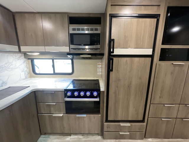 2021 Grand Design Imagine 2800BH — photo 5 of 8