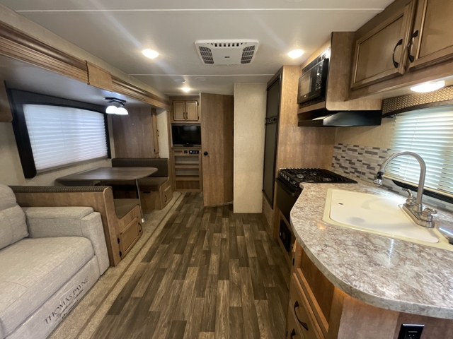 2017 Starcraft Launch 26RLS — photo 5 of 8