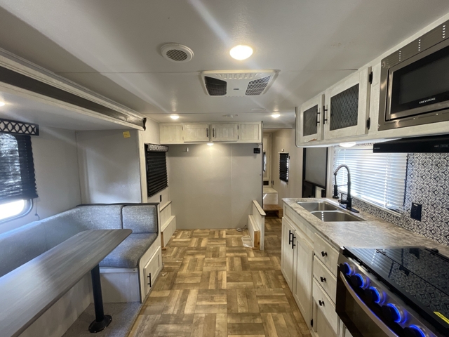 2022 Shasta Shasta 25RB — photo 6 of 8