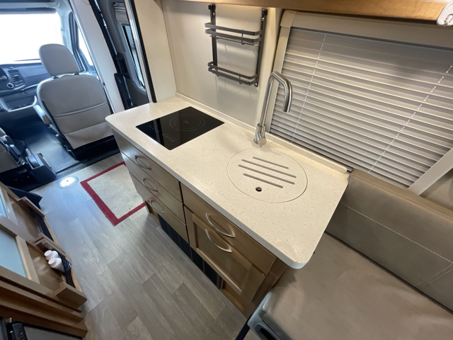 2021 Coachmen Beyond 22D — photo 6 of 8