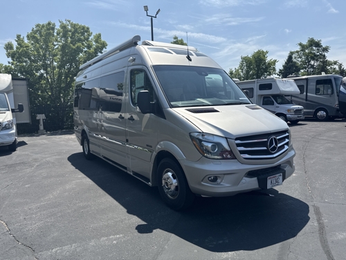 RV carousel image 1