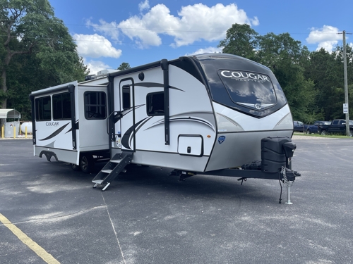 RV carousel image 1