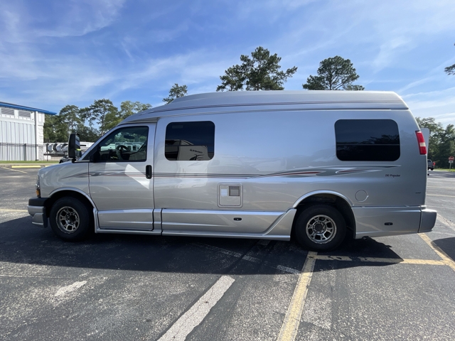 2016 Roadtrek Roadtrek 210 Popular — photo 6 of 8