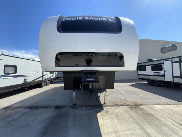 2025 Heartland Eddie Bauer Signature 2500RK — photo 5 of 8