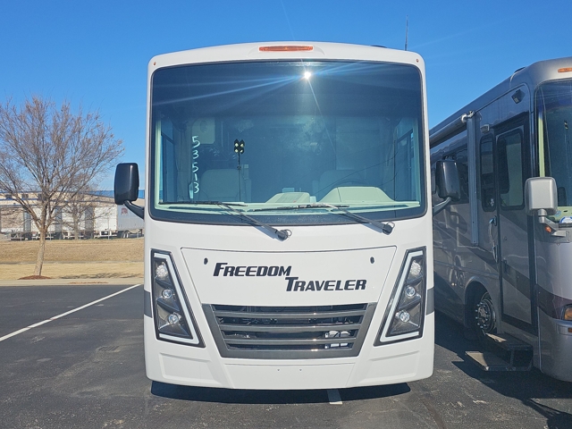 2026 Thor Freedom Traveler B30 — photo 5 of 8