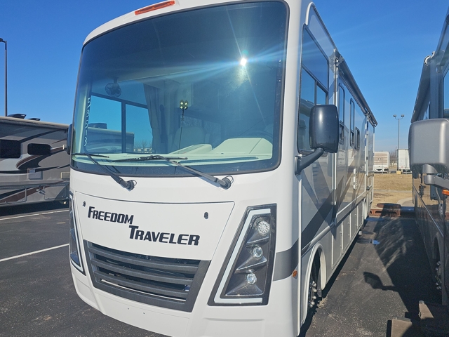 2026 Thor Freedom Traveler B30 — photo 7 of 8