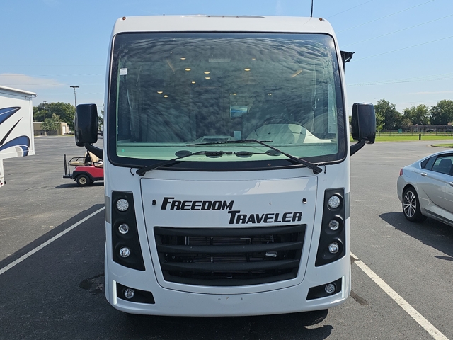 2026 Thor Freedom Traveler A26 — photo 5 of 8