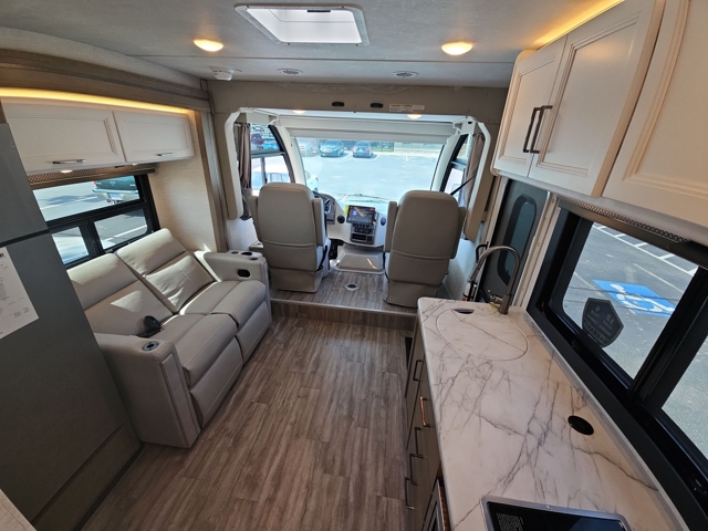 2026 Thor Freedom Traveler A26 — photo 4 of 8