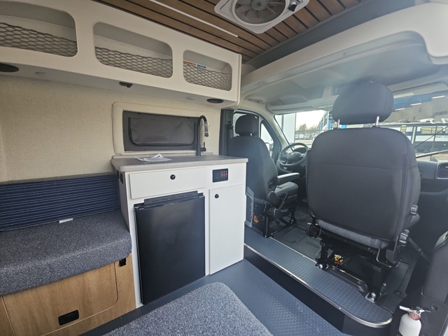 2026 Thor Freedom Elite 17D — photo 4 of 8