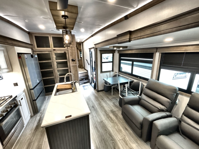 2026 Keystone Montana 3123RL — photo 4 of 8