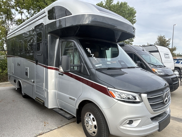 2026 Winnebago View 24R — photo 6 of 8