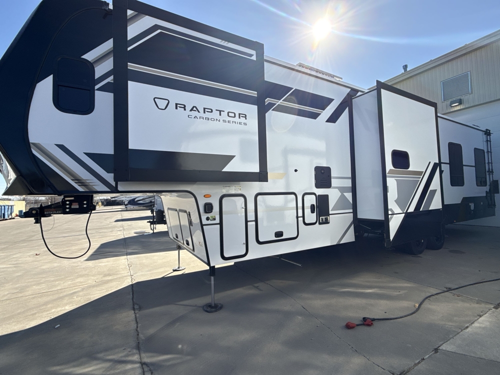 2026 Keystone Carbon 368 — photo 7 of 8
