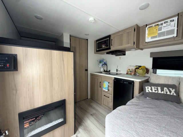 2026 Keystone Coleman 13B — photo 3 of 8