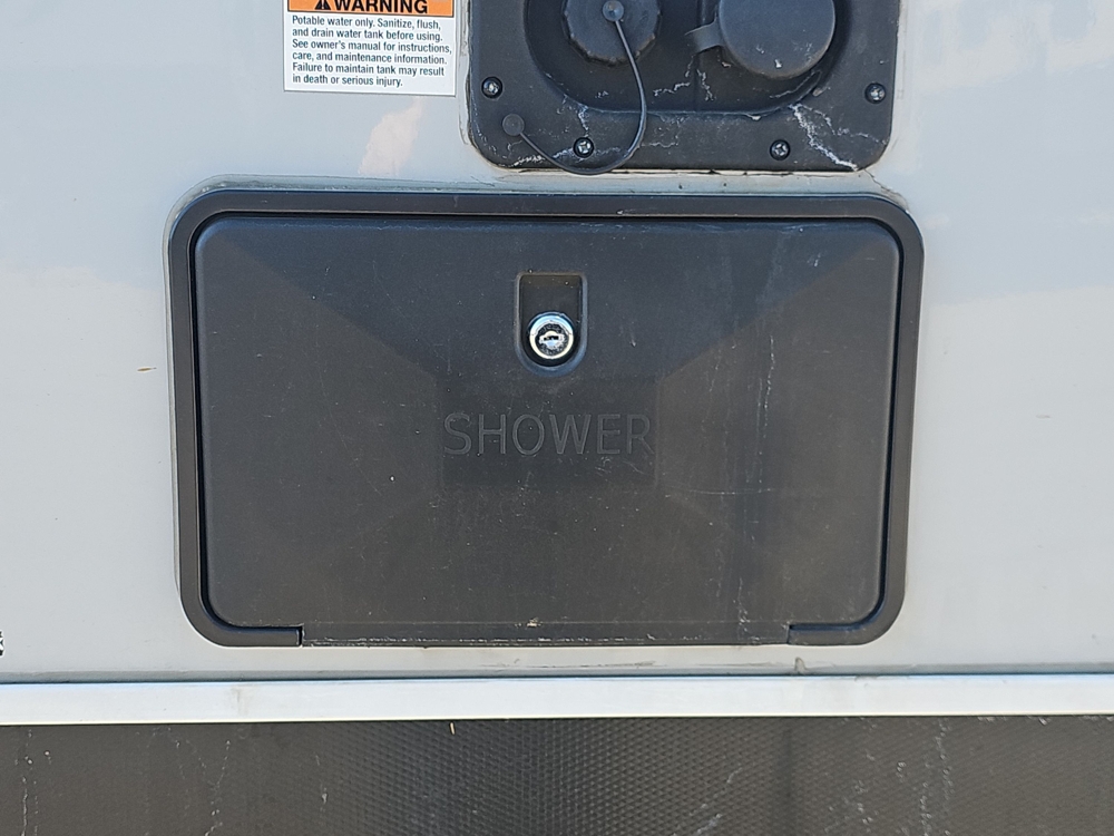 outside-shower