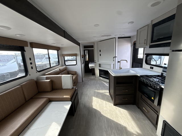 2026 Crossroads Zinger 295BH — photo 4 of 8