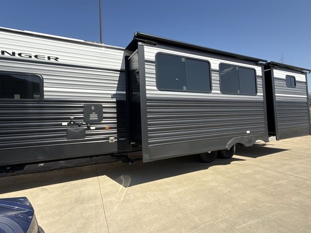 2026 Crossroads Zinger 331BH — photo 7 of 8