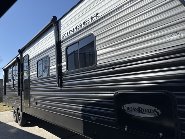 2026 Crossroads Zinger 340LR — photo 4 of 8