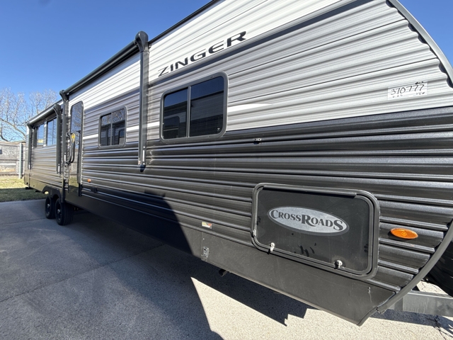 2026 Crossroads Zinger 340LR — photo 4 of 7