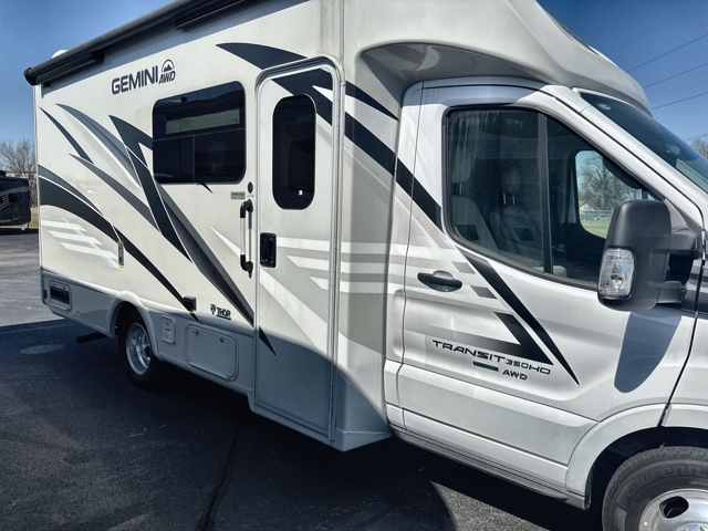 2024 Thor Gemini 23TW — photo 6 of 8