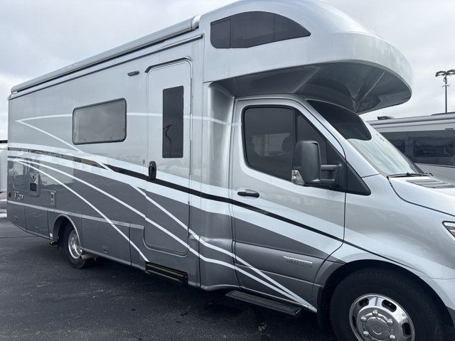 2023 Winnebago View 24D — photo 6 of 8