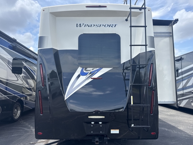 2023 Thor Windsport 34R — photo 8 of 8