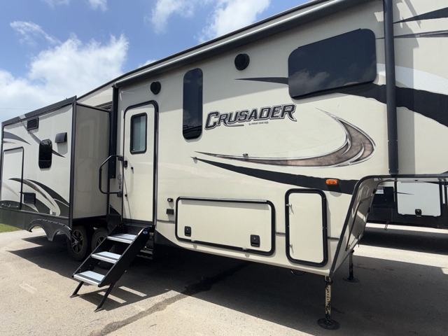2018 Prime Time Crusader 297RSK — photo 4 of 8