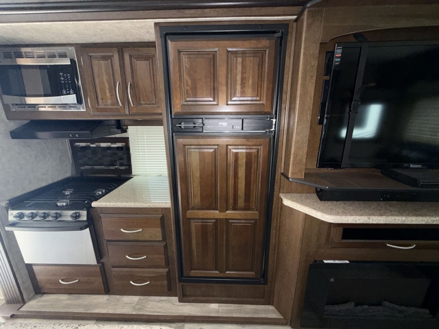 2018 Prime Time Crusader 297RSK — photo 6 of 8