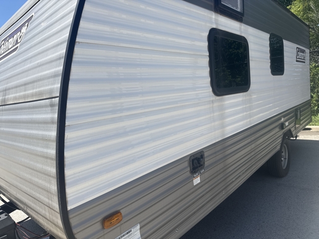 2024 Coleman Coleman Lantern LT 17R — photo 7 of 8