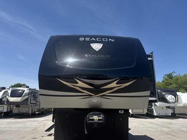 2022 Vanleigh Beacon 34RLB — photo 4 of 8