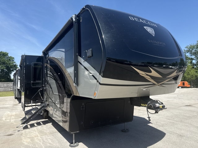 2022 Vanleigh Beacon 34RLB — photo 1 of 8