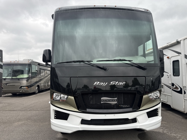 2022 Newmar Bay Star 3416 — photo 4 of 8