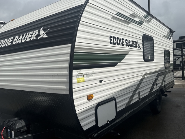 2025 Heartland Eddie Bauer 17BH-C — photo 7 of 8