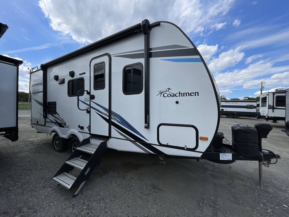 2023 Coachmen Freedom Express Ultra Lite 226RBS
