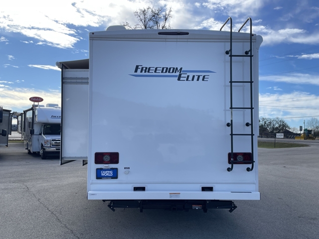 2025 Thor Freedom Elite 27HE — photo 8 of 8