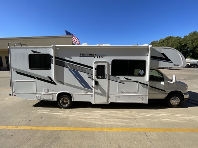 2025 Thor Freedom Elite 28HE — photo 6 of 8